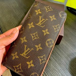 Authentic Vintage Louis Vuitton Brazza Wallet